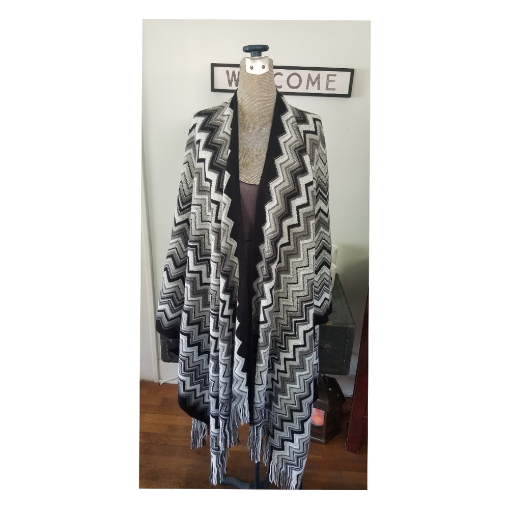 Soft Wrap/ Blanket Scarf beautiful Chevron Pattern